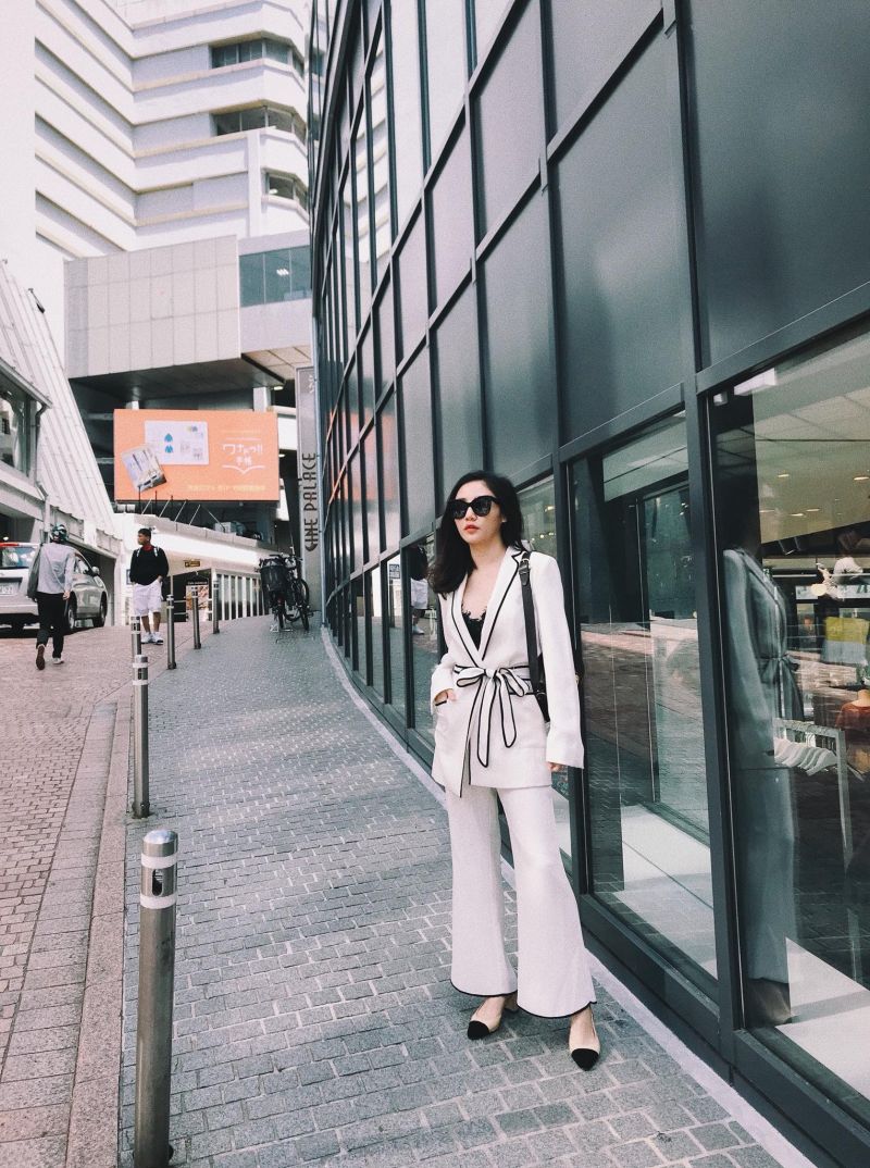 Văn Mai Hương ở Tokyo